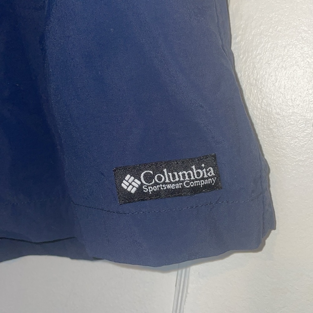 Columbia navy soft casual hiking style shorts with pockets - Picture 3 of 10